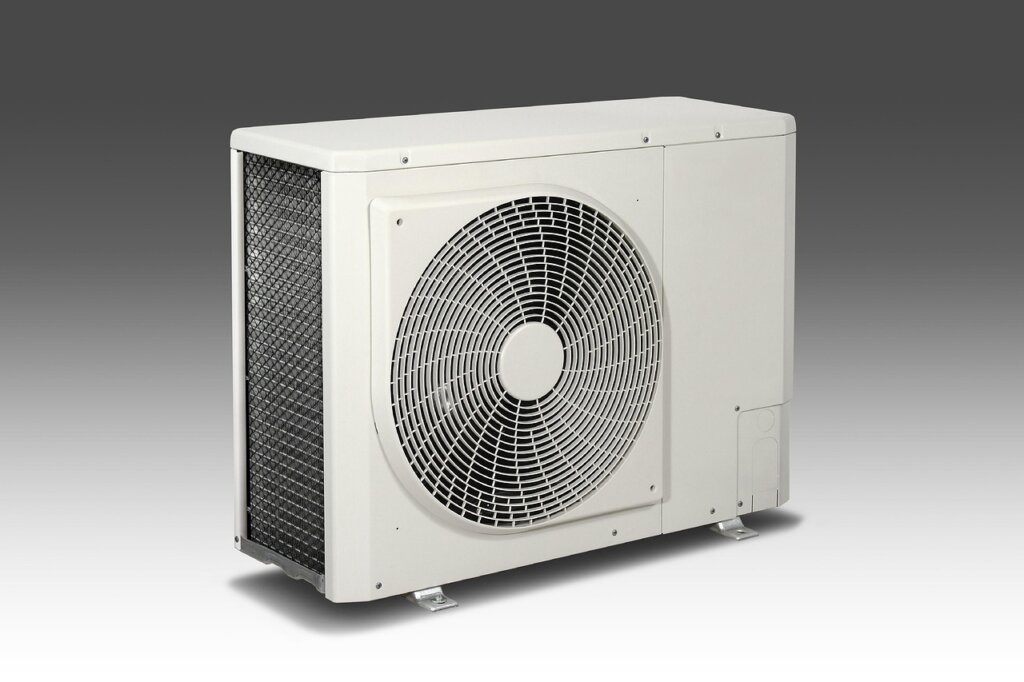 air conditioner unit running at full blast in a Korean apartment room