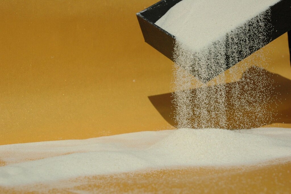citric acid powder closeup white granules