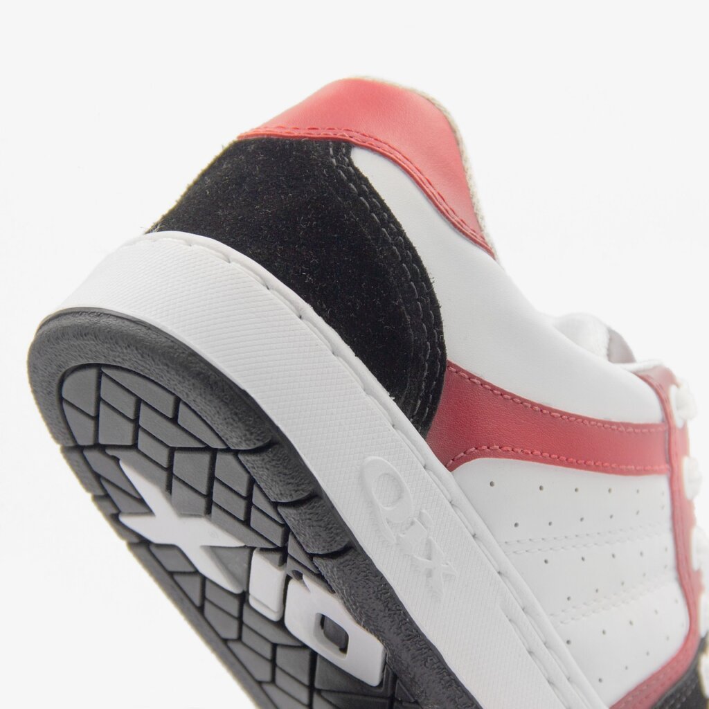 baking soda paste applied on dirty white sneaker sole