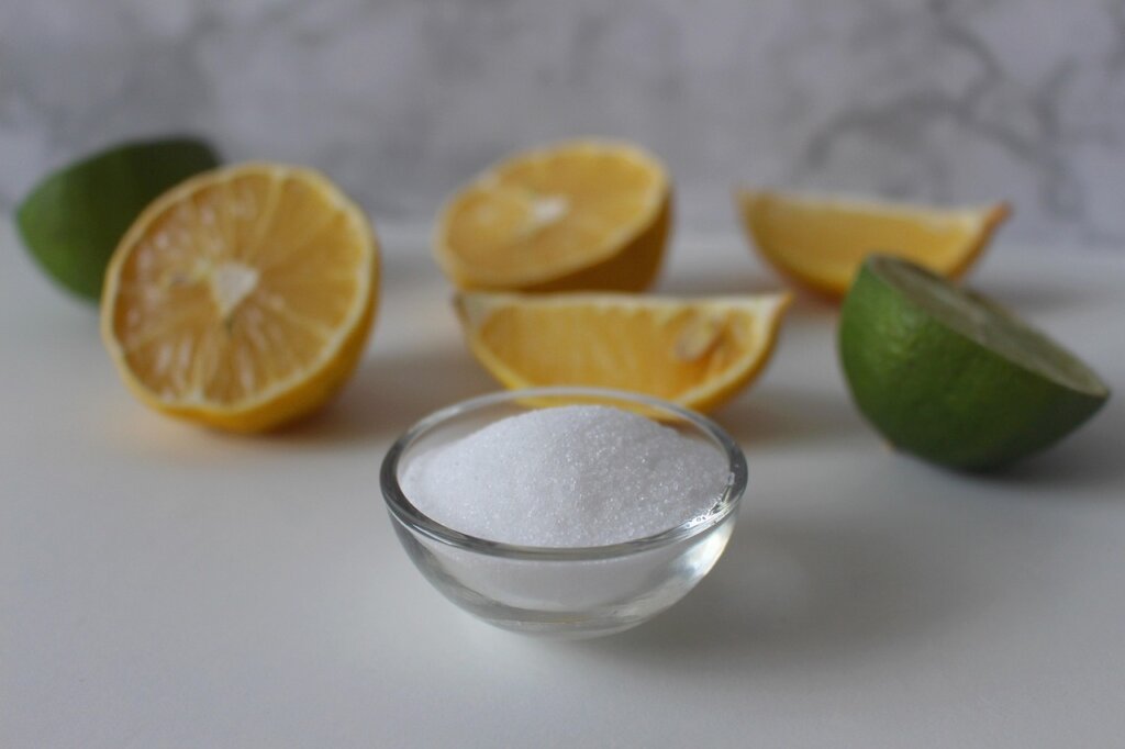 baking soda and citric acid cleaning process in food disposer